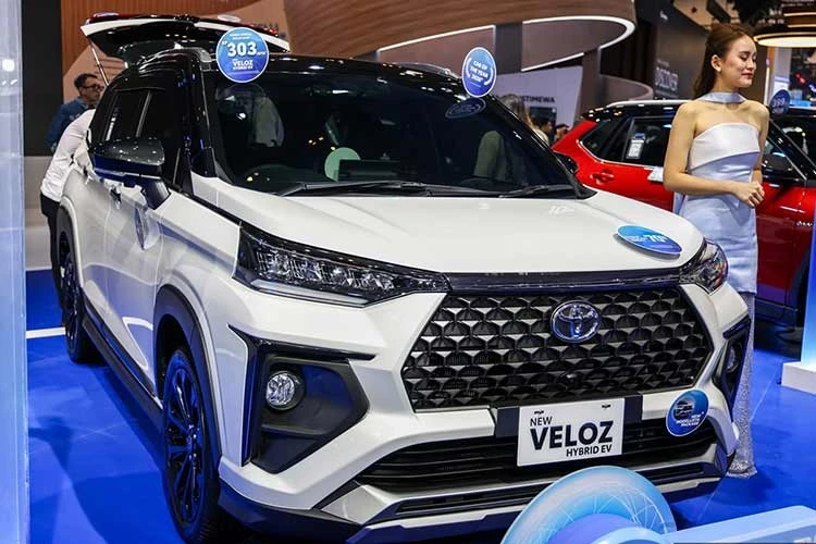 [GALLERY] Toyota Veloz Hybrid mới từ 440 triệu tại Indonesia, sắp về Việt Nam
