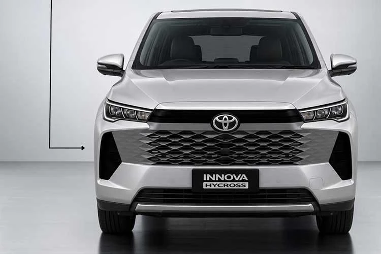 Gallery - [GALLERY] Toyota Innova 2027 lộ diện, đầu xe "ngầu" hơn phong cách Hilux mới - image 17