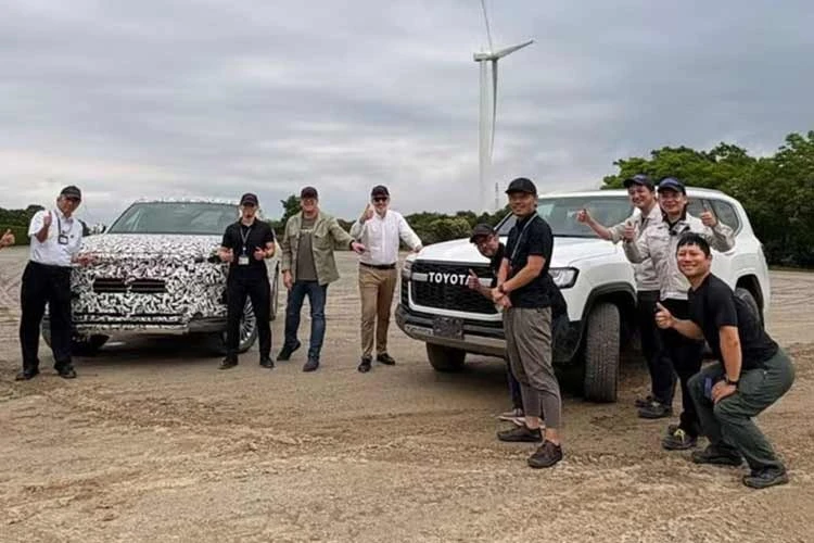 [GALLERY] Toyota Land Cruiser thế hệ mới lộ diện, có thể là SUV thuần điện