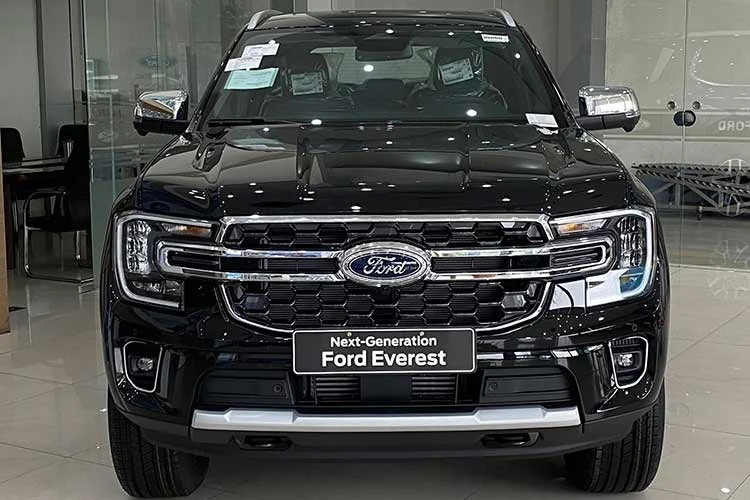 Ford Everest động cơ xăng EcoBoost 2.3l sắp bán tại Việt Nam có gì?