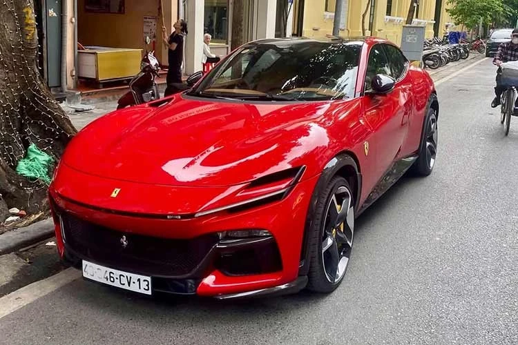 [GALLERY] Ferrari Purosangue đầu tiên lăn bánh tại Hà Nội, khoảng 40 tỷ đồng