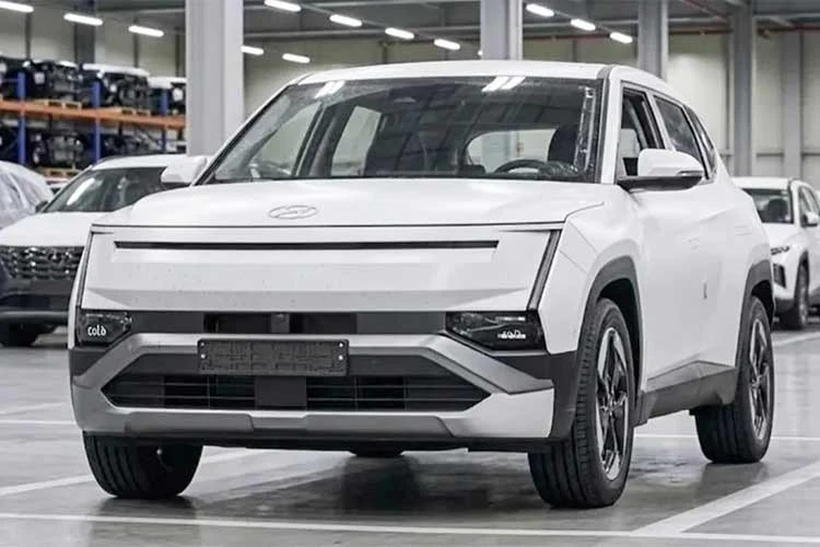 Hyundai Tucson 2027 lộ nội thất không che, màn hình 17 inch nổi bật