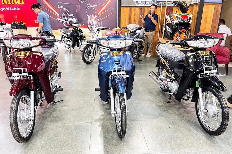 Honda Dream NCX 2026 về Việt Nam, giá có thể tới hơn 100 triệu đồng?