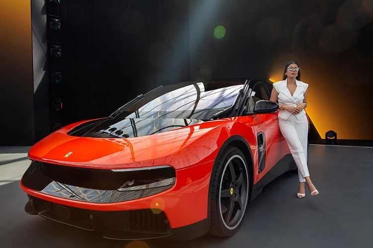 [GALLERY] Ferrari Luce bị "giang cư dân" chê tơi tả, nhưng vẫn cháy hàng
