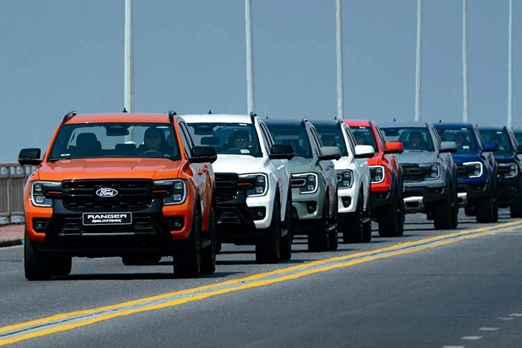 Chi tiết "vua bán tải" Ford Ranger Wildtrak V6 3.0L giá 1,093 tỷ tại Việt Nam