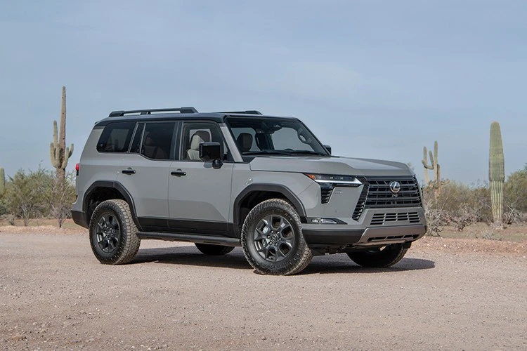 [GALLERY] Lexus GX hybrid sẽ có truyền động i-Force Max như Land Cruiser HEV