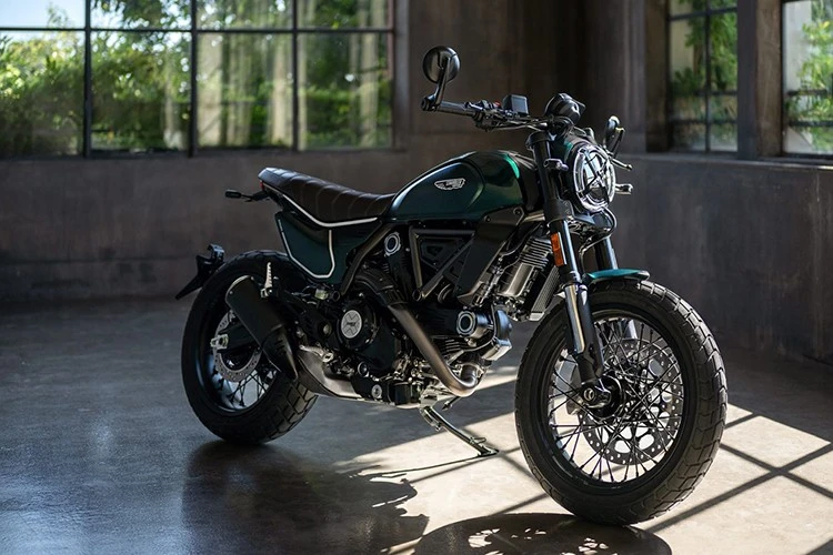 "Soi" Ducati Scrambler Nightshift 2026 màu độc, khoảng 340 triệu đồng