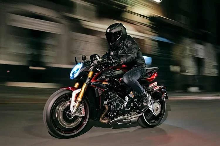 [GALLERY] "Soi" siêu môtô hơn 1,2 tỷ đồng của MV Agusta và hãng độ ABT Audi 