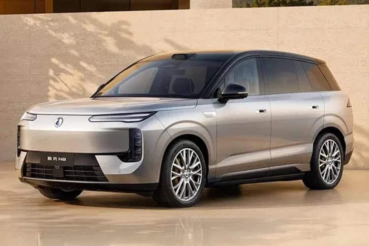 [GALLERY] BYD Denza N8 2027 chạy điện lộ diện, lăn bánh tới hơn 1.000km/sạc