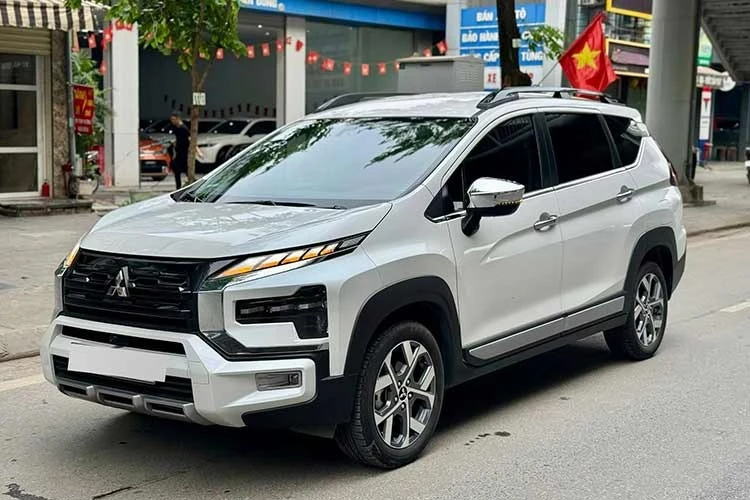 Mitsubishi Xpander Cross 2024 chạy hơn 20.000km chỉ 595 triệu, giá có hời?