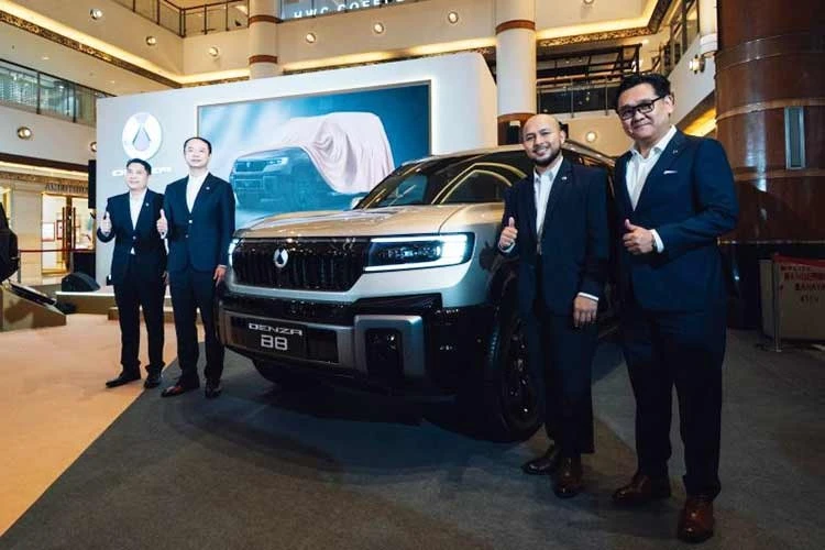 [GALELLRY] Cận cảnh BYD Denza B8 hơn 3 tỷ đồng tại Malaysia, có về Việt Nam?