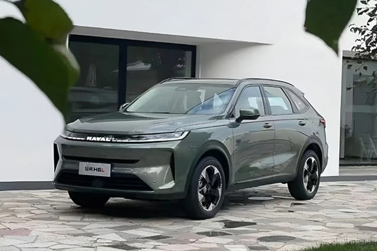 Haval H6L 2026 chỉ 369 triệu đồng lộ diện - ra mắt tháng 11/2025