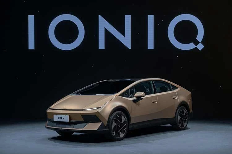 Hyundai Ioniq V hoàn toàn mới ra mắt, thiết kế như Lamborghini