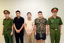 Triệu tập 3 đối tượng vụ xe cứu thương chở bệnh nhân 16km lấy 9,5 triệu đồng
