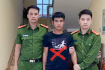 Nam thanh niên Hải Phòng bị bắt vì trộm gà, thóc của dân