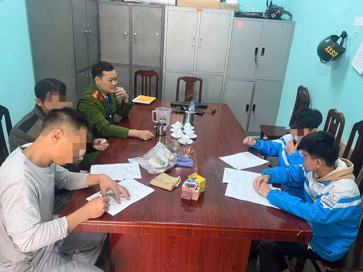 gia-dinh-2-em-hoc-sinh-ky-cam-ket.jpg