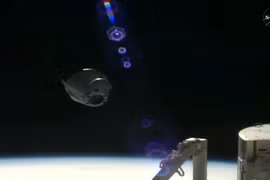 Tàu vũ trụ của SpaceX chở nhiều mẫu vật về Trái đất để nghiên cứu