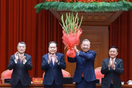 Ban Chấp hành Trung ương Đảng khóa XIV đã thống nhất tuyệt đối bầu đồng chí Tô Lâm, Tổng Bí thư Ban Chấp hành Trung ương Đảng khóa XIII, tiếp tục giữ chức Tổng Bí thư Ban Chấp hành Trung ương Đảng khóa XIV. Ảnh: TTXVN