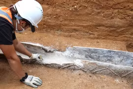 Mở quan tài bằng chì, chuyên gia bất ngờ trước cảnh tượng bên trong
