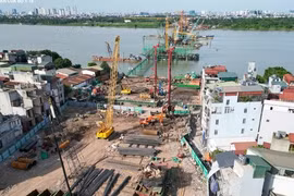 Tiến độ cầu vượt sông Hồng hơn 16.000 tỷ đồng sau hơn 8 tháng khởi công