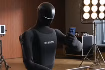 [GALLERY] Robot Xiaomi tự chụp ảnh bằng 17T Pro khiến khán giả trầm trồ