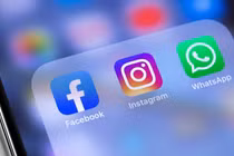 [GALLERY] Facebook sắp thu phí, lộ tính năng xem Story không dấu vết