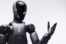 Robot Trung Quốc tự bắt tay vệ tinh, Skynet thành hiện thực?
