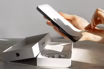 Bí mật khiến mở hộp iPhone luôn mang cảm giác “đã”