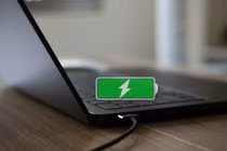 [GALLERY] 4 laptop pin “trâu” nhất 2026, dùng cả ngày không sạc