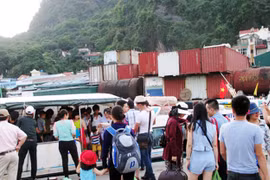 Tàu cao tốc chở vượt khách: Xem xét trách nhiệm Cảng vụ QN