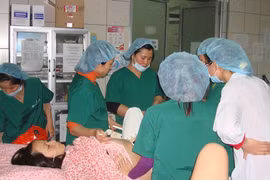 Nhận biết vỡ ối khi sinh nở