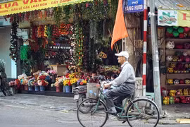 Những con phố Hà Nội, nghe tên là muốn ăn…