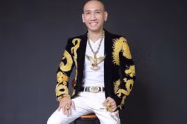 Gallery - Vợ chồng Phú Lê bị bắt  - image 9
