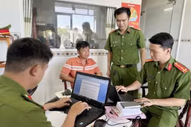 Hàng loạt cán bộ ở An Giang bị bắt vì liên quan vụ án tham ô tài sản