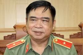 Gallery - ÔNG ĐỖ HỮU CA BỊ TẠM GIỮ - image 14