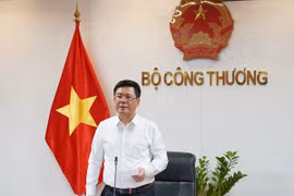 Bộ trưởng Công Thương yêu cầu gấp rút làm đường dây truyền tải điện ra Bắc