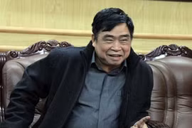 Gallery - ÔNG ĐỖ HỮU CA BỊ TẠM GIỮ - image 10