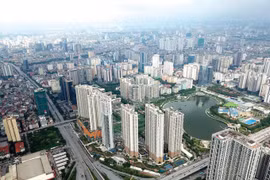 Động đất mạnh 5,4 độ, nhiều tòa nhà ở Hà Nội rung lắc