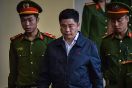 Gallery - Xét xử ông Phan Văn Vĩnh và đồng phạm - image 16