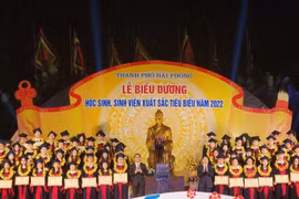 Hải Phòng: Chi 1,67 tỉ khen thưởng học sinh, sinh viên xuất sắc
