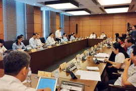 Vướng mắc trong đấu thầu thuốc, trang thiết bị y tế đã được gỡ khó