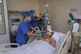 Vụ ô tô đâm liên hoàn xe máy: Sức khỏe bệnh nhân ra sao?