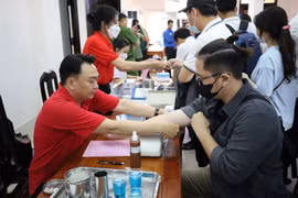 Kho máu cạn kiệt sau bão số 3, kêu gọi người dân hiến máu tình nguyện