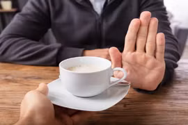 Bác sĩ chỉ rõ loại thức uống thay cà phê, giảm mỡ máu, ngừa ung thư