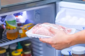 Giãn cách trữ đông thịt ăn dần... quá thời gian này bằng ăn độc vào người