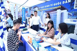 Nhiều trường ĐH tăng gấp đôi nguyện vọng, dự báo điểm chuẩn sẽ tăng