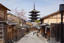Chiêm ngưỡng vẻ đẹp trầm mặc của cố đô Kyoto