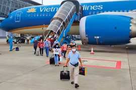 Giá vé máy bay dịp nghỉ lễ Quốc khánh 2/9 tăng cao