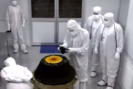Hé lộ mẫu vật tiểu hành tinh 4,5 tỷ năm tuổi NASA vừa công bố