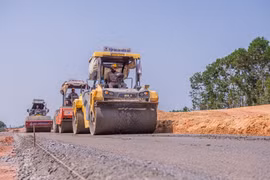 Tăng tốc các dự án cao tốc, hiện thực hóa mục tiêu thông tuyến
